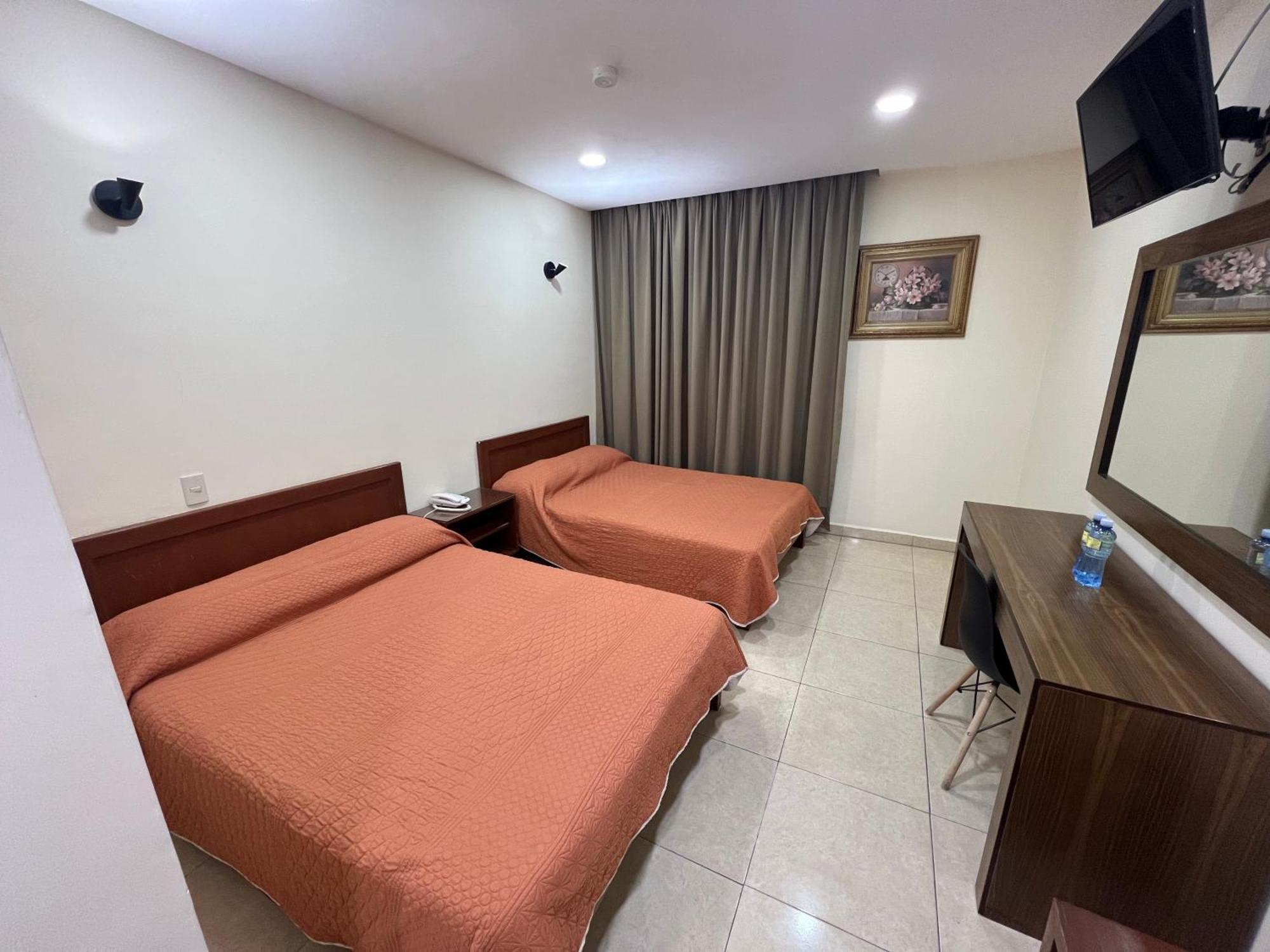 Hotel Fiesta Altena Tepatitlan de Morelos Exterior photo